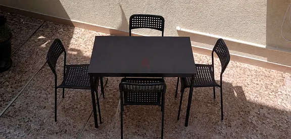Modern Table Black Dining Set with 4 Chairs