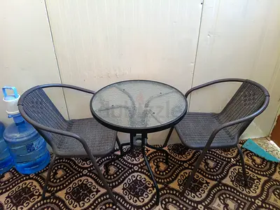 Tabel chairs for sale urgent