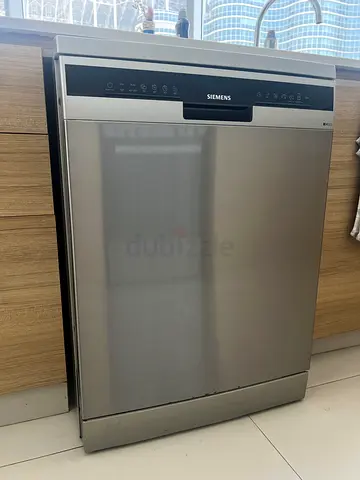 Siemens freestanding stainless steel dishwasher - good condition