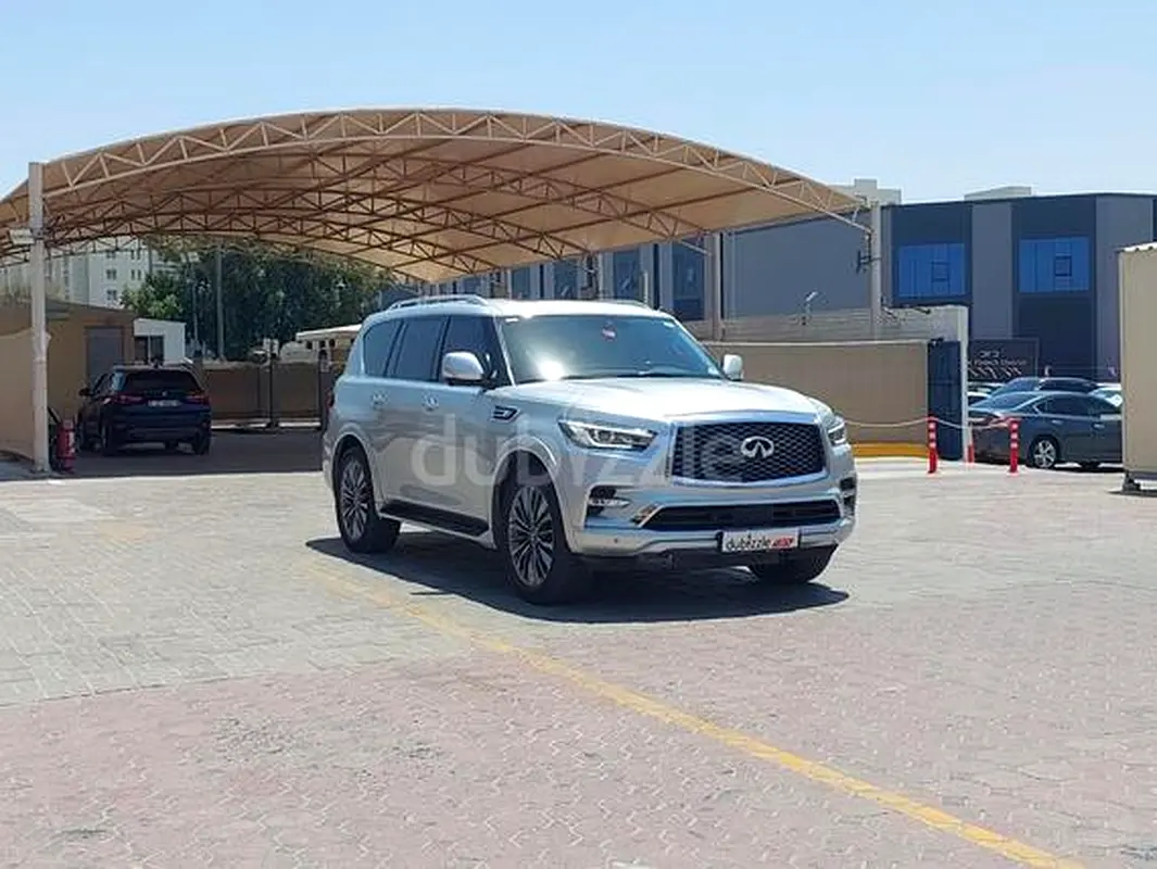 Infiniti QX80 2021 — photo 1 of 20