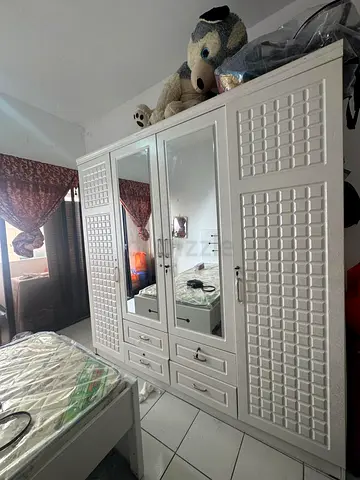 White 4-Door Wardrobe with Mirror and Drawers - Pristine Condition - Lady Used