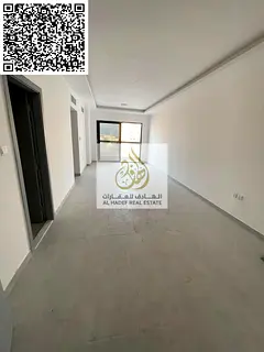 Three-bedroom apartment with a living room, annual rent, first occupancy, 4 bathrooms, balcony, mast