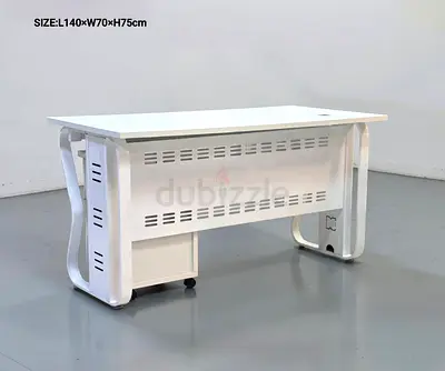 White Modern Office Desk with Cable Management and Under-desk Storage (L140 x W70 x H75cm)