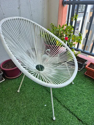 White Round Woven Patio Chair