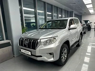 Toyota Prado 2 Door GXR | Original Paint | Al Futtaim Warranty Extended