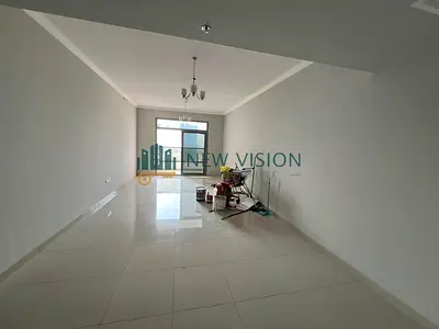 شقة مميزة للإيجار في الخان داخل برج جديد أول ساكن تضم غرفتين وصالة بتصميم عصري ومساحة مريحة مع تكييف مركزي وخزائن حائط و3 حمامات واستور وباركينج مجاني