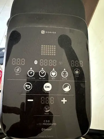 Crazy Deal - Domyos 520 Self-Powered Elliptical Cross Trainer | Excellent Condition