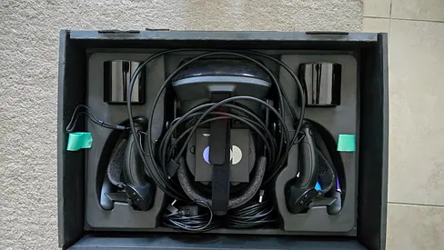 Valve Index VR Headset - Complete Set