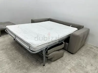 Same like new condition natuzzi brand Ushape sofa