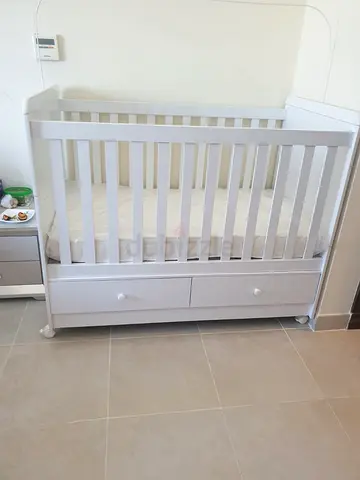 White Wooden Baby Crib with Storage Drawers - Good Condition