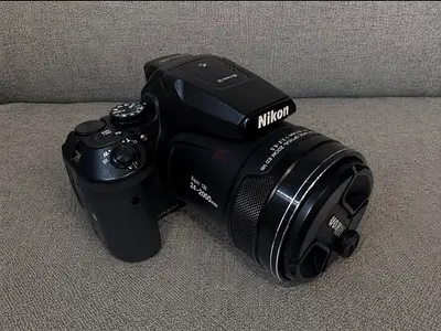 Nikon Coolpix P 900 - 83x Optical Zoom Bridge Camera Excellent condition