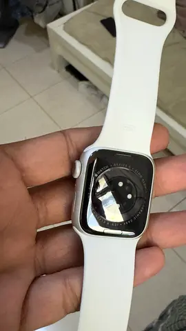 Less use. Battery health 98…Apple Watch Series 8 41mm Silver Aluminum Case with White Sport Band