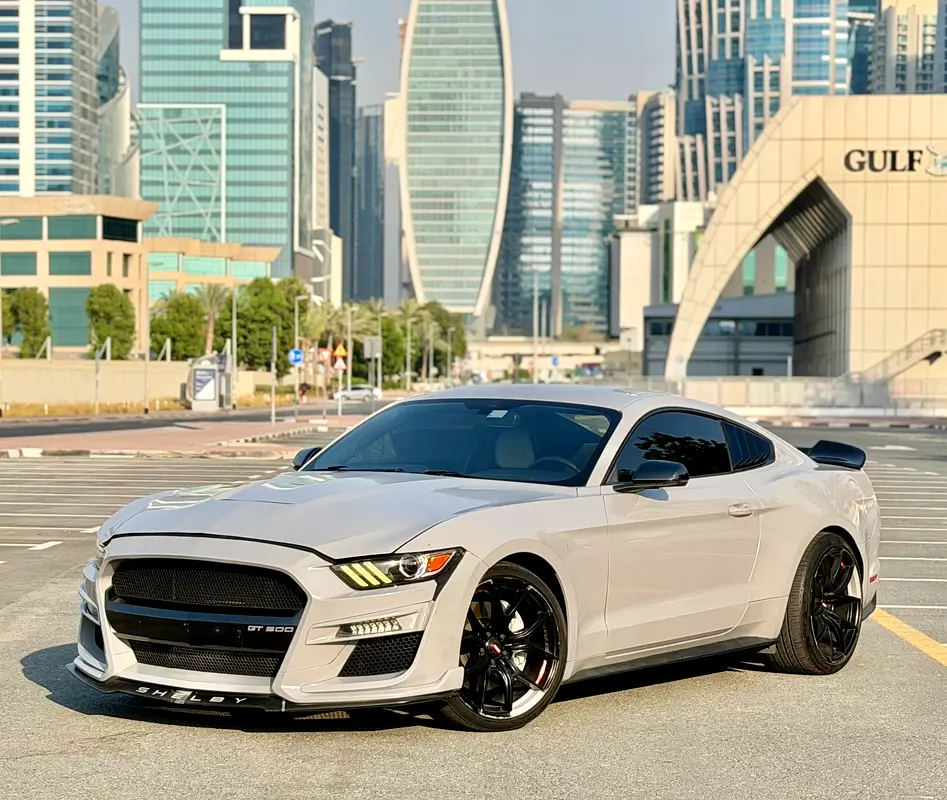 Ford Mustang 2015 — photo 1 of 19