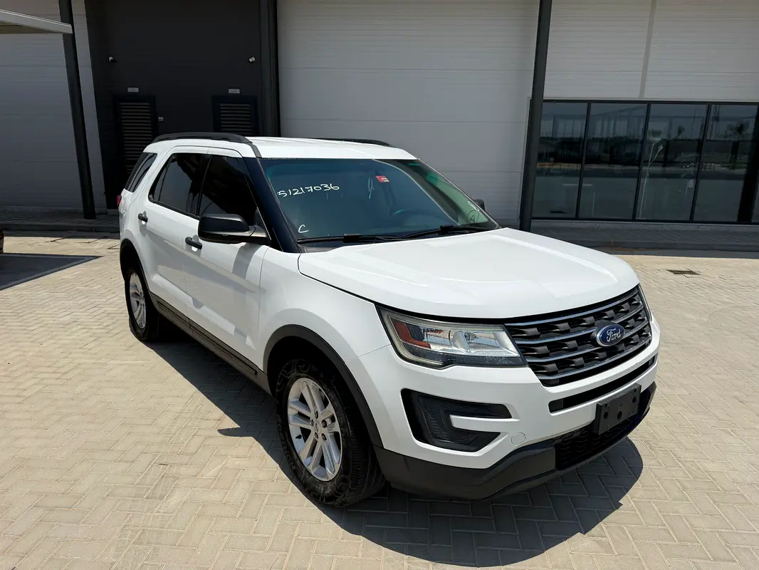 Ford Explorer 2017 — photo 1 of 17