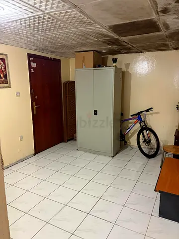 Spacious Neat  Clean Bed Space Available Less Number of tenants in one Flat of 2 BHK .