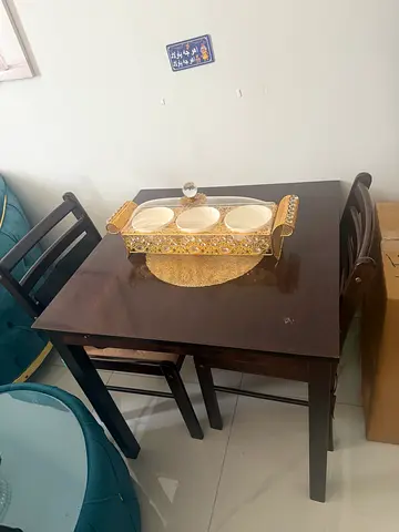 Dining table for sale سفره صغيره للبيع