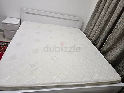 King size Bed