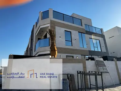 فيلا فاخرة للبيع في الحوشي
