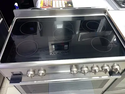 Bosch Serie 8 Freestanding 5-Zone Electric ceramic oven dual fan cooking range model , HCB738357M