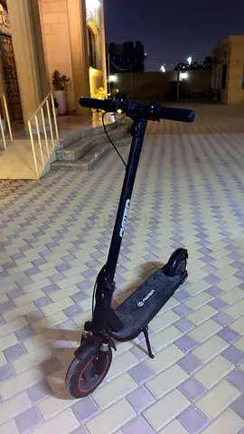 Aster e-scooter perfect condition, except broken battery, NEGOTIABLE.