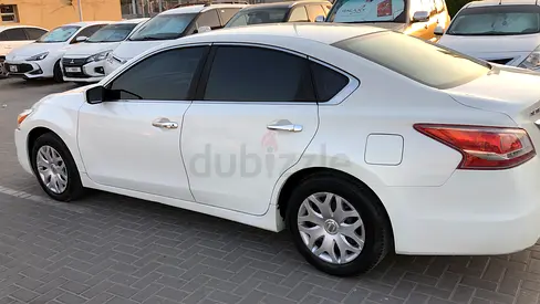 Nissan Altima SV 2015 | Well Maintained | American Specs, Very Clean Car