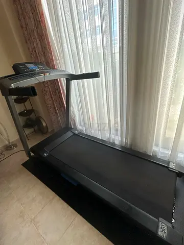 Cardiostrong Treadmill