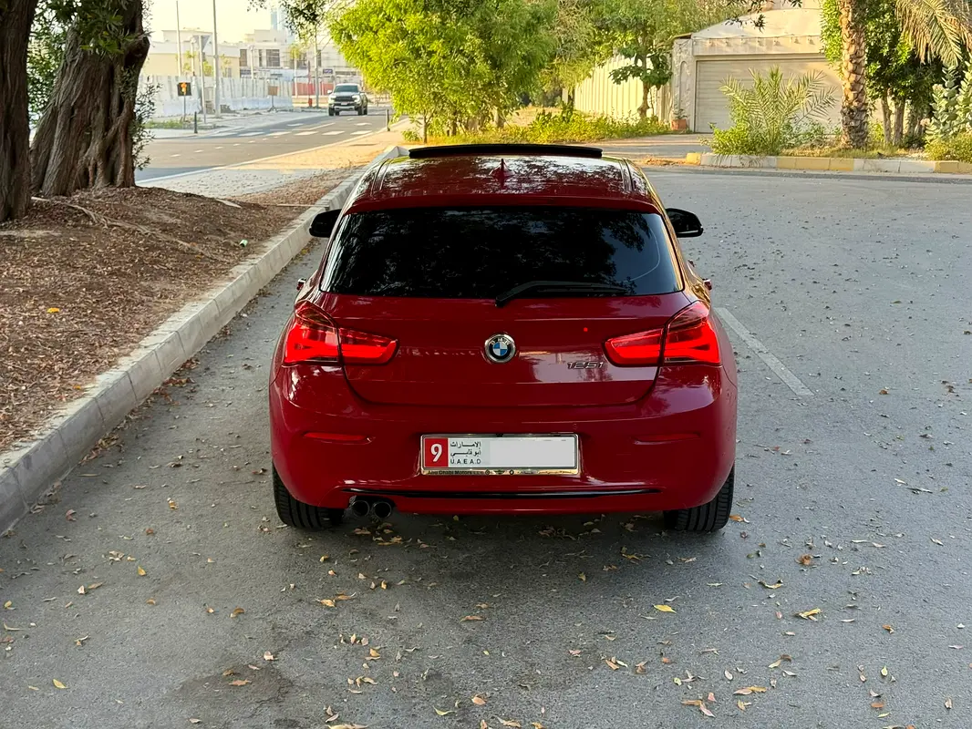 BMW 1-Series 2016 — photo 1 of 20