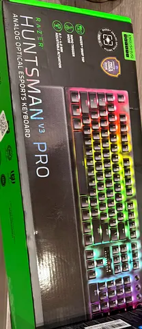 Razer Huntsman V3 Pro RGB RAPID TRIGGER extreme fast Gaming Keyboard 5 days used 2 year warranty