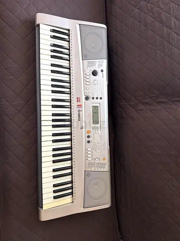 Portable Keyboard - 61 Keys, Good Working Condition