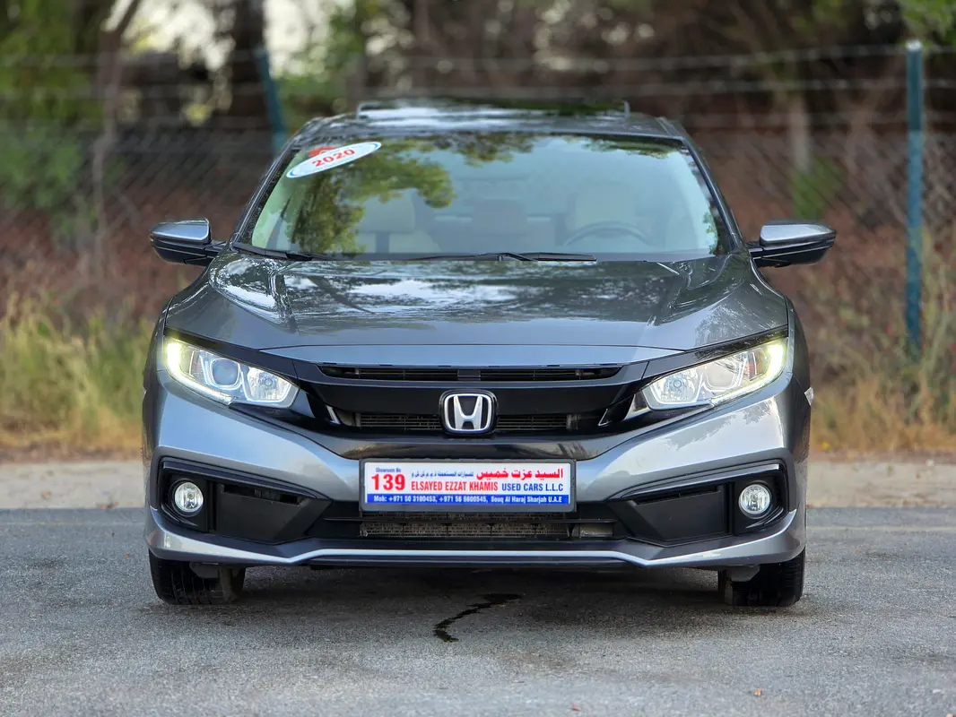 Honda Civic 2020 — photo 1 of 20