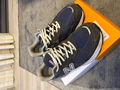New Balance Navy Made in USA - Authentic - Size EU 44.5