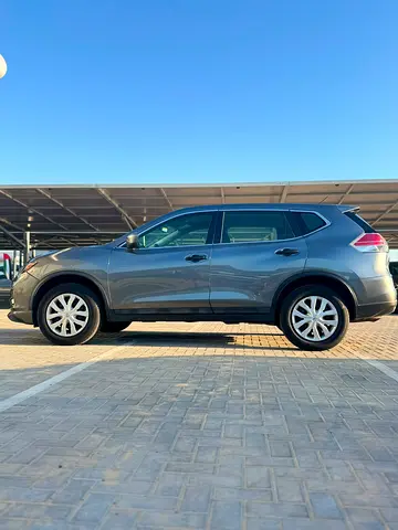 2016 Nissan ROGUE 照片 2
