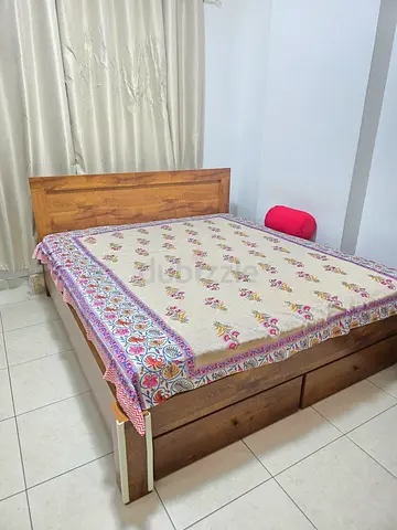 Wooden King size Bed Base and mattress with Under-bed Storage Drawers - Good Condition