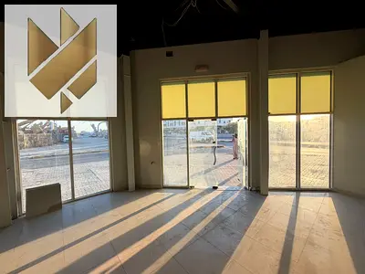 Industrial Showroom for Rent – Industrial Area 13, Sharjah Size: 1,700 Sq. Ft. Mezzanine Floor Included Power : 40 kW Electricity