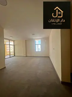*Golden opportunity for rent: 2 bedroom + hall apartment in Umm Al Mutarafah area. The apartment has