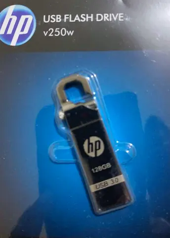 HP 128GB USB 3.0 Flash Drive (New in Pack)