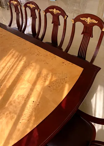 Dinning Table