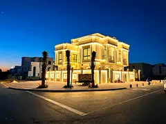 Classic villa for sale in Al-Haliu 2, six rooms, large area