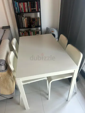 White table and 4 chairs