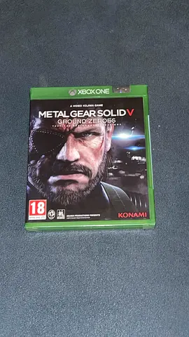 Metal Gear Solid V (Xbox One) - Original Case