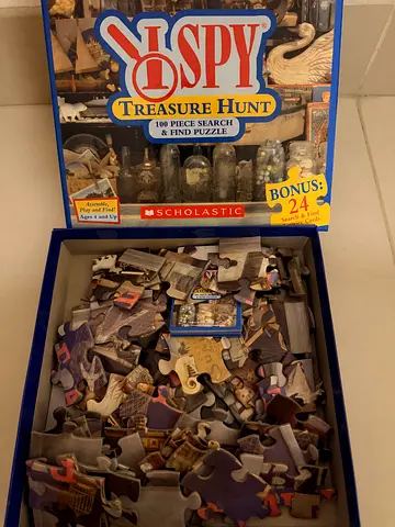 I SPY Treasure Hunt 100-Piece Search  Find Puzzle (Scholastic) - Complete