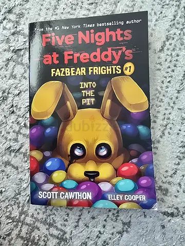 Five Nights at Freddys: Fazbear Frights #1 - Into the Pit (FNAF)