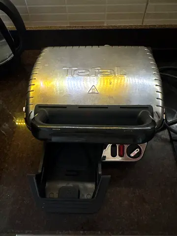 Tefal 2-slice Toaster in Silver - Good Working Condition