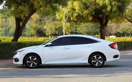 صورة 4 لـ 2019 Honda CIVIC