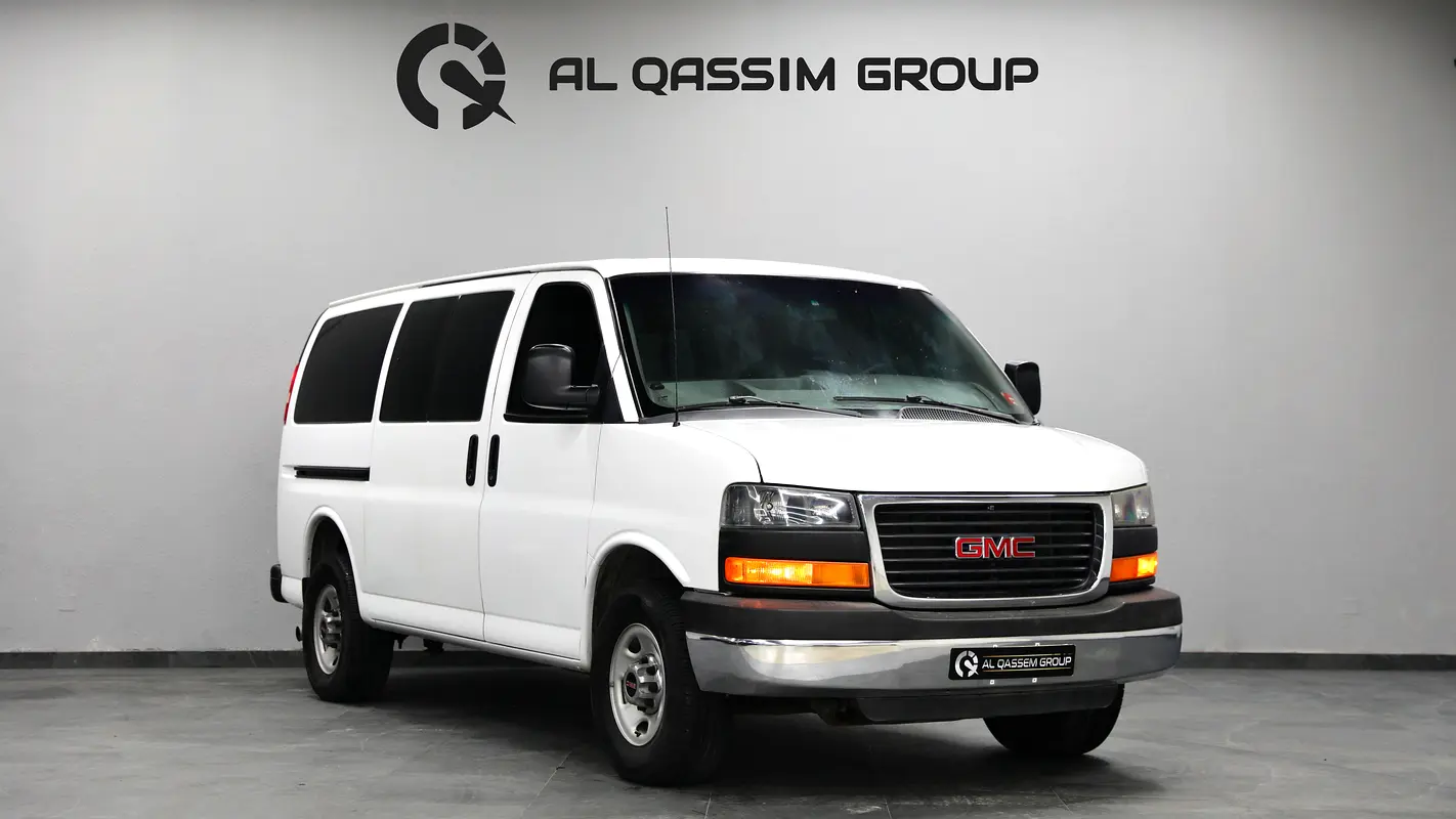GMC Savana 2016 — photo 1 of 12