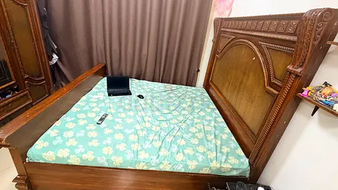 King size bed with mattress