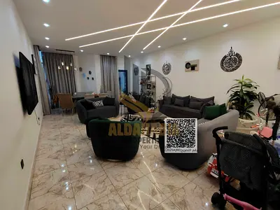 📌 شقة للبيع في أبراج النعيمية – عجمان 🏡 شقة فاخرة واسعة بإطلالة مفتوحة ومفروشة بالكامل مع ديكورات مميزة