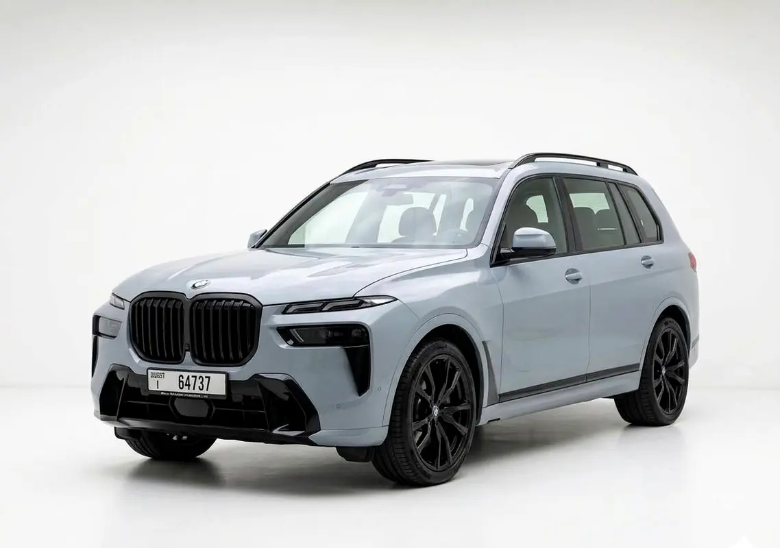 BMW X7 2025 — photo 1 of 6