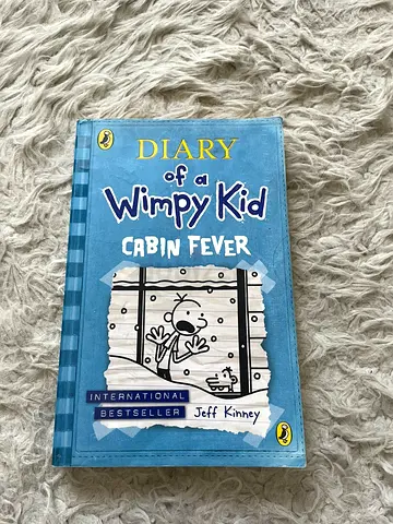 Diary of a Wimpy Kid: Cabin Fever - Paperback (used)