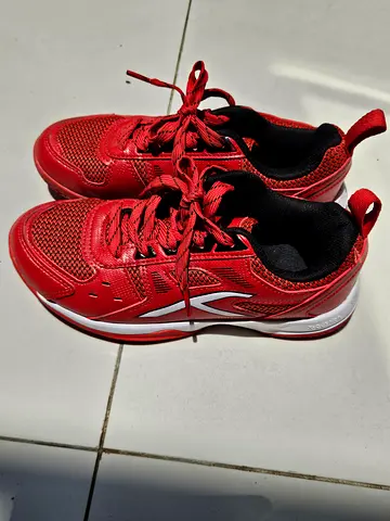 HUNDRED Raze Boys Badminton Shoe